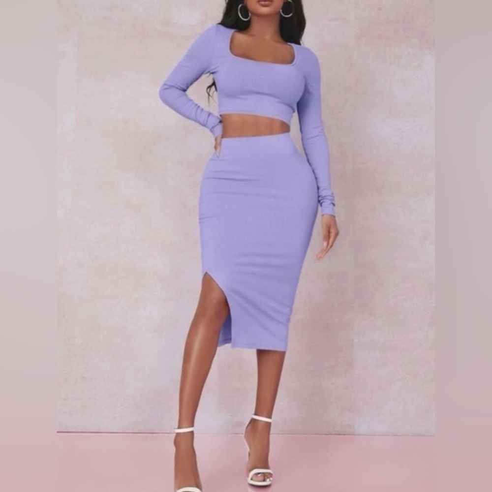 Beautiful Solid Crop Tee & Split Thigh Skirt Set - Picture 5 of 6